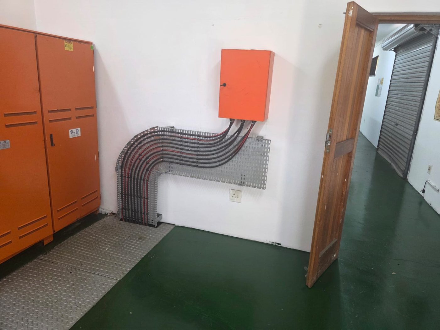 Neatly routed cable termination after the retrofit